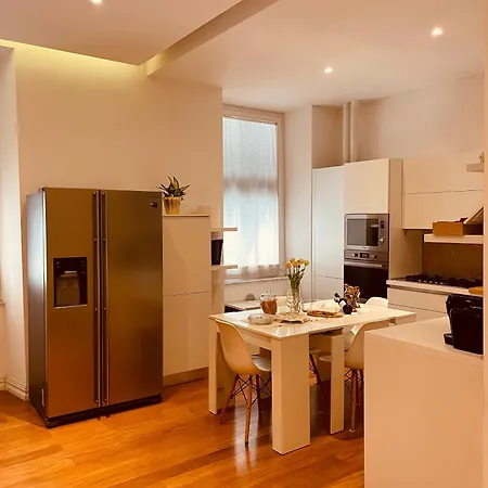 Luxury Dandy House לה ספציה