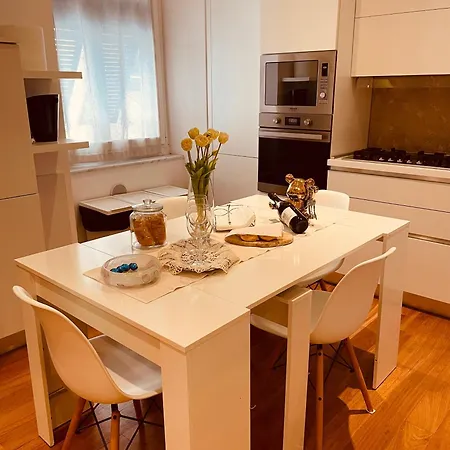 Luxury Dandy House *