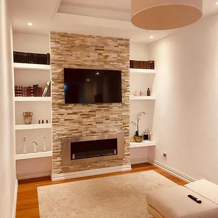 Апартаменты Luxury Dandy House Специя