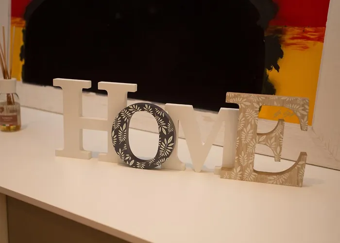 Luxury Dandy House Апартаменты *